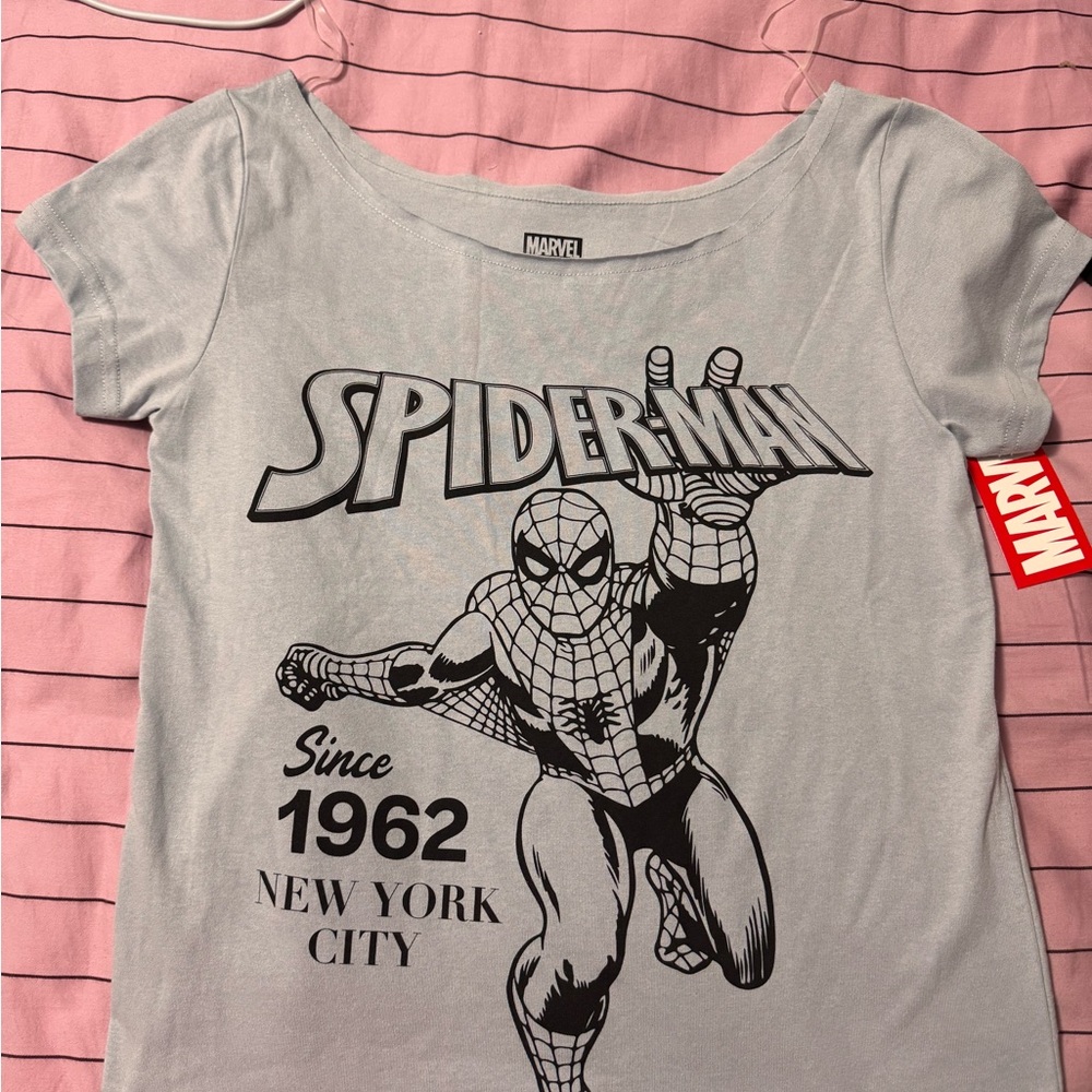 NWT OFF THE SHOULDER SCOOP NECK SPIDERMEN BY MARVEL T-SHIRT!